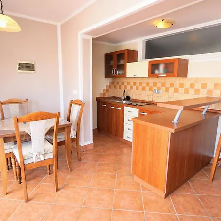 Kristijana Monterosso Crveni Vrh