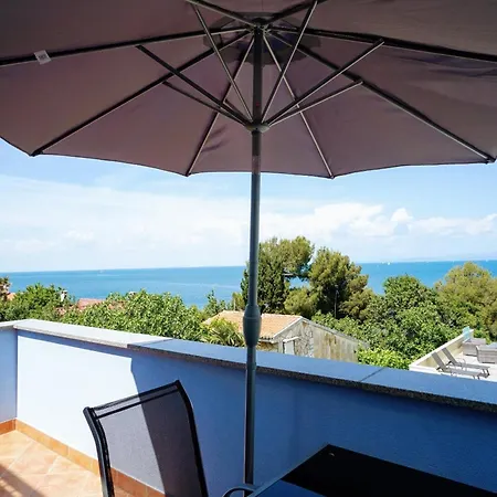 Kristijana Monterosso Apartman *